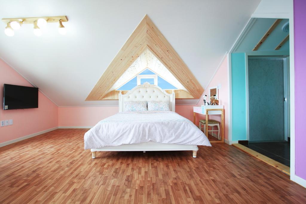 Montmartre Villa Namhae Exteriör bild